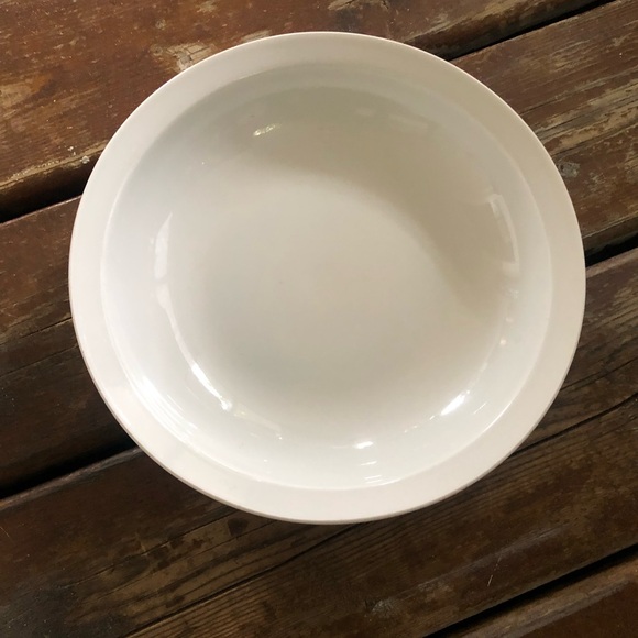 PILIVITE Porcelain 9.75” Serving Bowl Made in France Excellent Condition VINTAGE - Picture 3 of 6